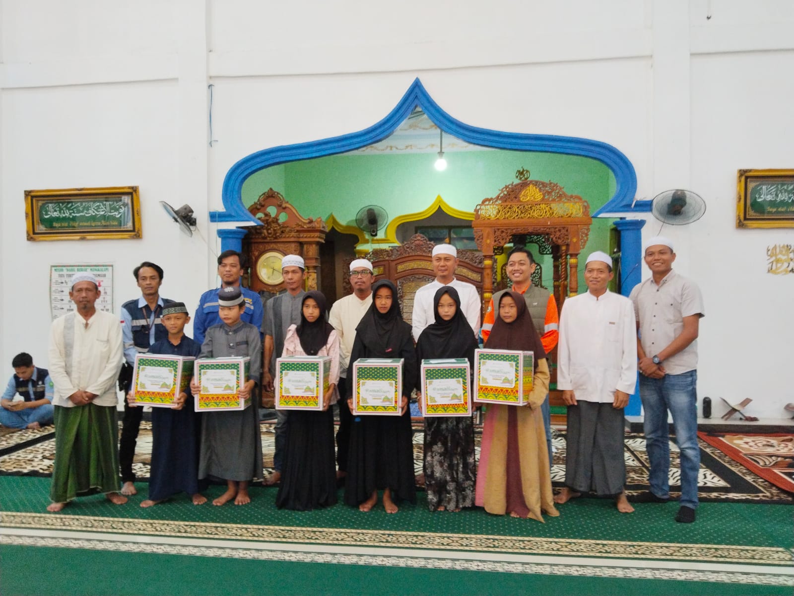 Ramadan Berbagi, Empat Perusahaan Salurkan Sembako di Mangkalapi